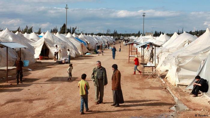 İçişleri Bakanlığı “tasarruf” gerekçesiyle 6 kampı kapatarak Suriyeli mültecileri şehir merkezlerine yerleştirdi