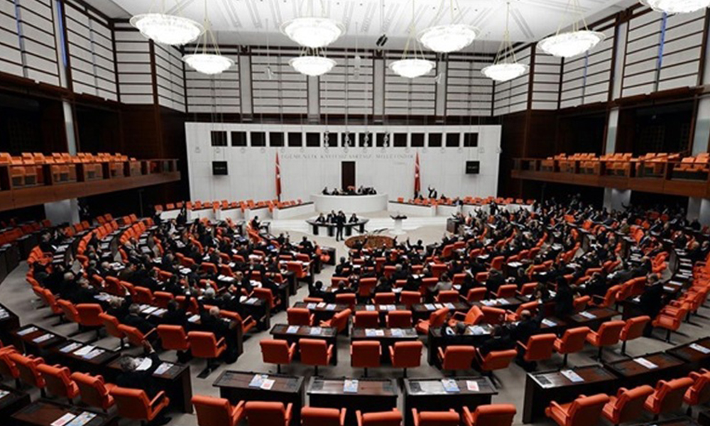 ‘Asgari ücretlilerden vergi alınmasın’ teklifini AKP ve MHP reddetti