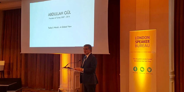 Abdullah Gül, Brüksel’de görüşme yaptı