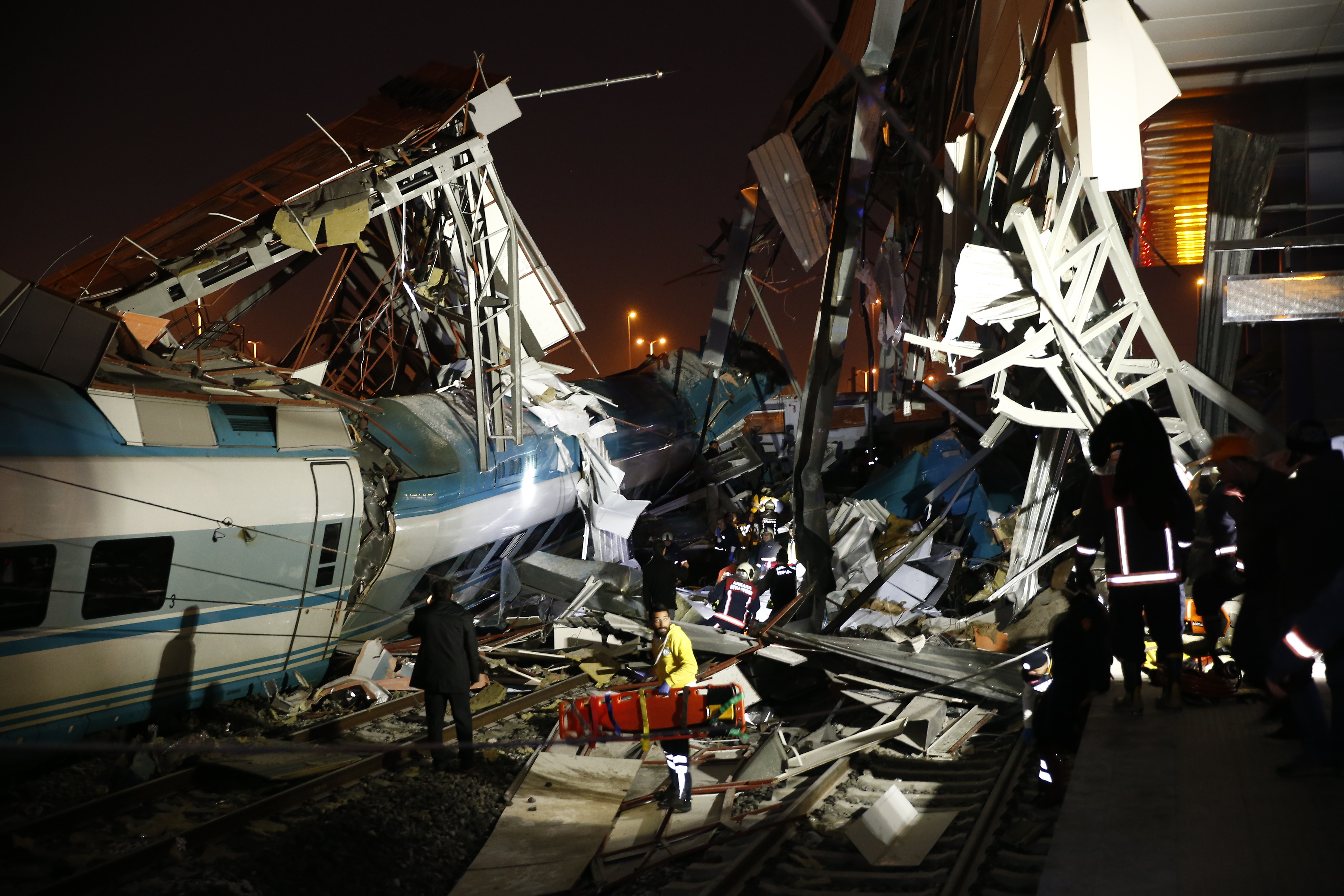 Ankara’da tren kazası: 9 ölü, 84 yaralı… Yine ihmalin üzerini örtme çabası