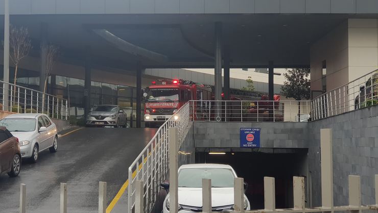 İstanbul’da bir hastanenin acil servisini su bastı! Servis boşaltıldı