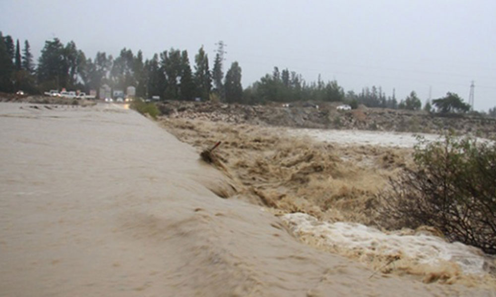 Antalya’da kuvvetli yağış sel ve su baskınlarına neden oldu