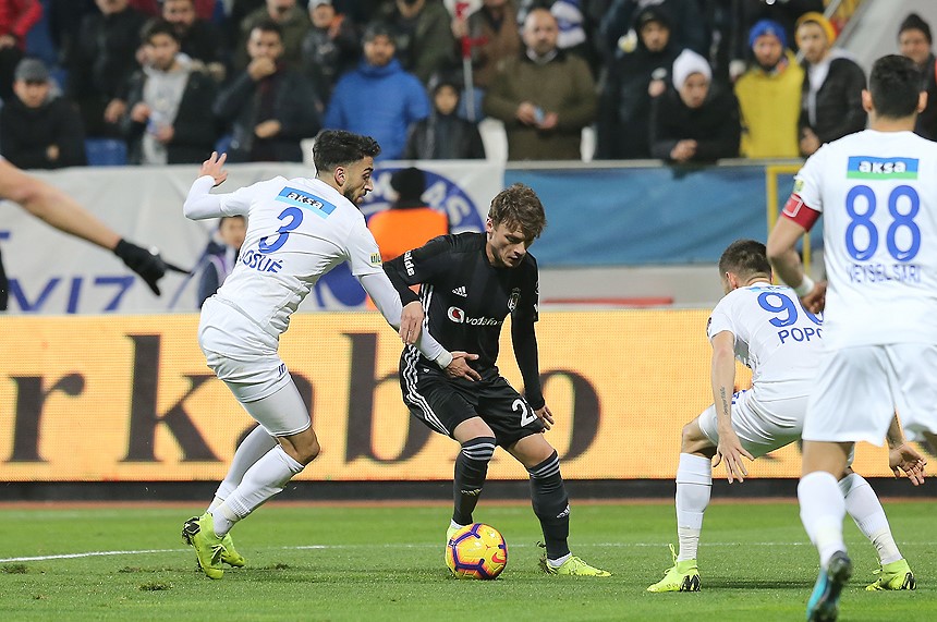 Kasımpaşa Beşiktaş’ı dağıttı: 4 -1