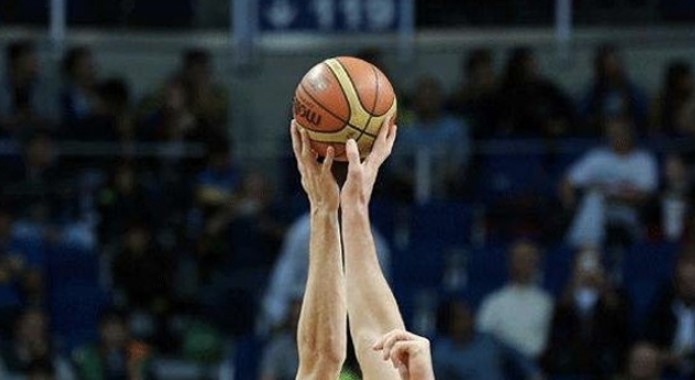 Fenerbahçe: 84 – Carolo Basket: 75
