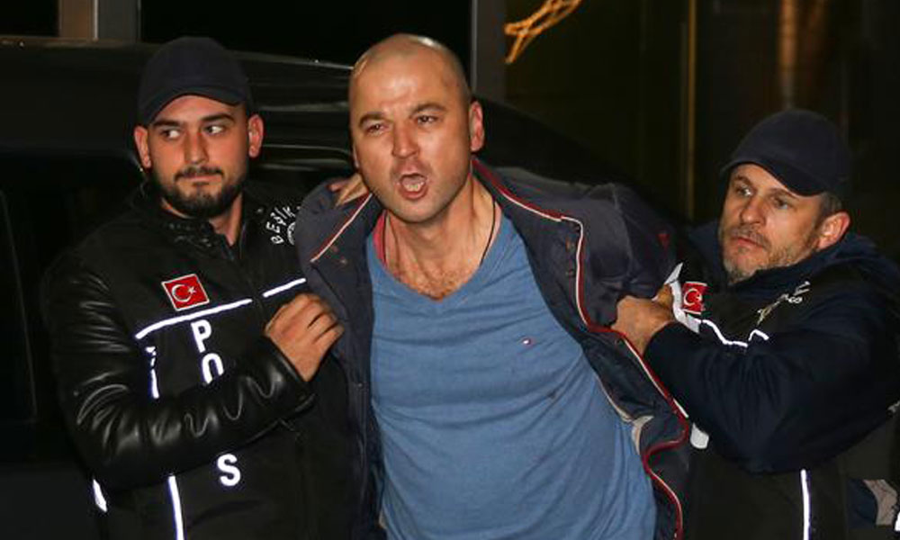 Papağana işkence eden MasterChef Murat Özdemir gözaltına alındı!
