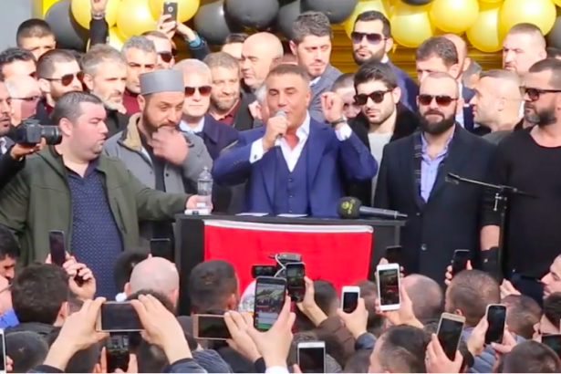 Organize suç örgütü lideri Sedat Peker’den seçim öncesi ‘Silahlanın’ çağrısı