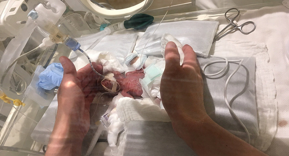 Dünyanın en küçük bebeği doğdu