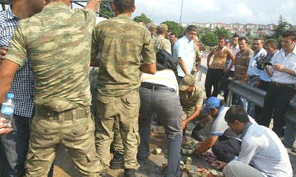 İstanbul’da askeri araç devrildi: 1 şehit, 2 yaralı…