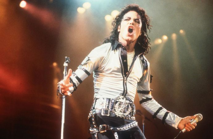 Cinsel taciz iddiaları sonrası bazı radyolar Michael Jackson çalmayacak