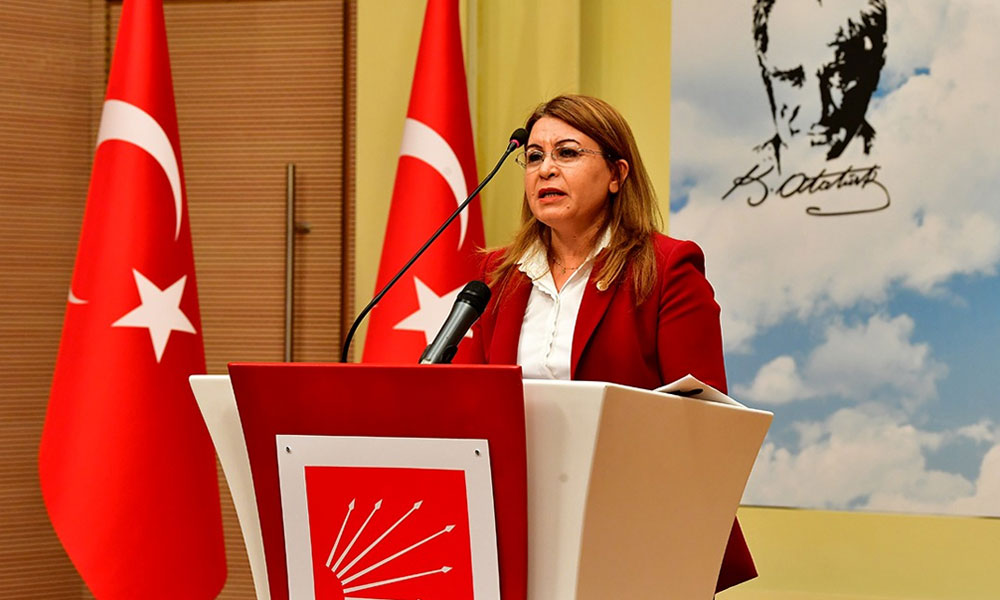‘AKP’li aday, öğretmenleri odada toplayıp seçim propagandası yapıyor’