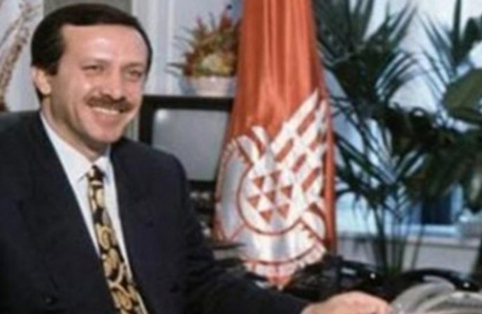 Mansur Yavaş için Erdoğan’ın eski danışmanından ‘1994’ benzetmesi