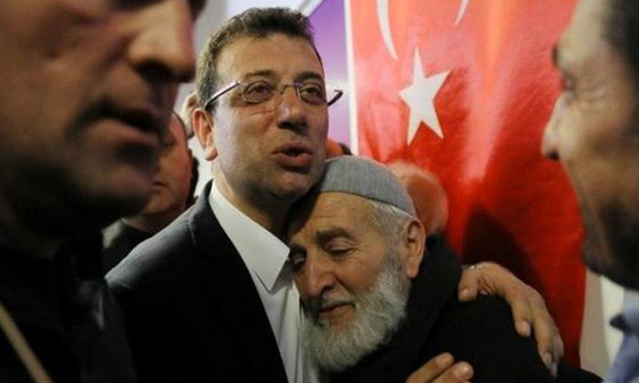 Guardian: İstanbullular siyasetin yükselen yıldızı Ekrem İmamoğlu’nu sahiplendi