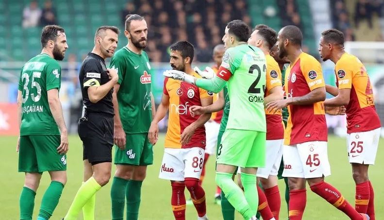 Çaykur Rizespor’un Galatasaray maçının tekrarı için yaptığı başvuru reddedildi!