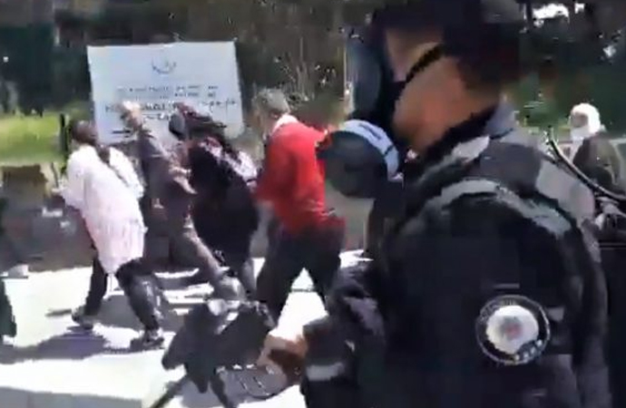 Bakırköy’de polis annelere plastik mermilerle saldırdı!