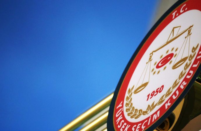 AKP’li belediye başkanının mazbatası iptal edildi