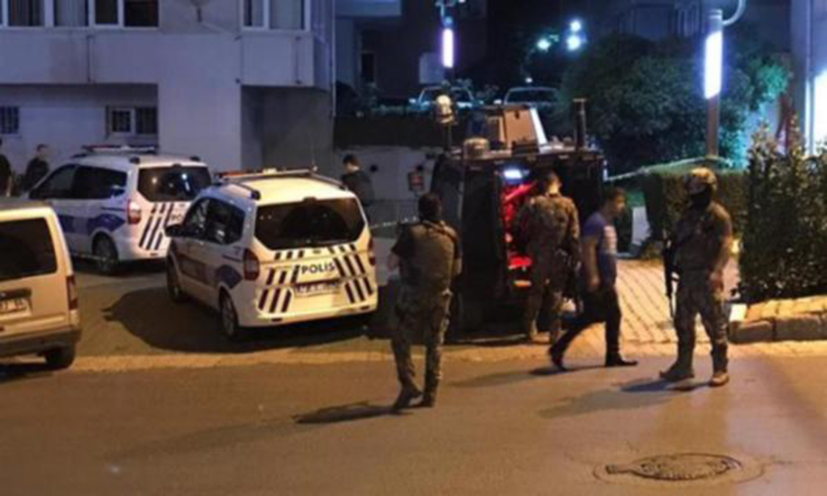 İstanbul’da polise ateş açıldı