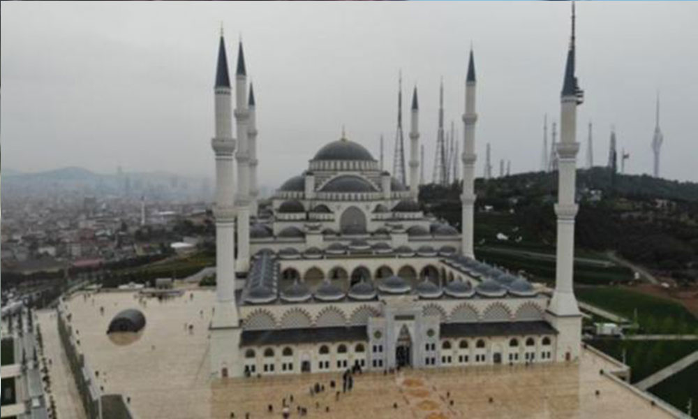 Çamlıca Camii’ne namaza gelmeyenlerin savunması alındı