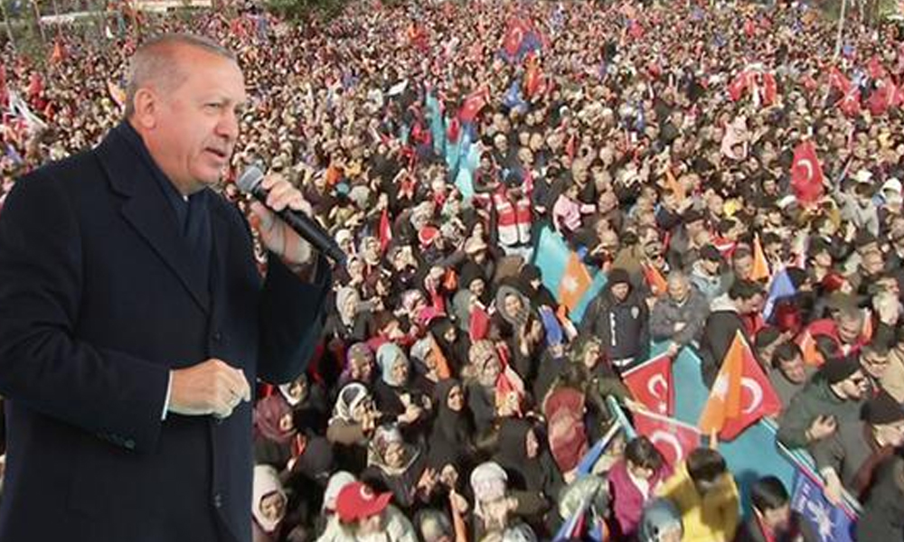 Anket sonuçları Erdoğan’a geri adım attırdı!  39 ilçede miting planı iptal mi edilecek?