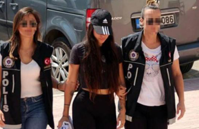 Sosyal medya fenomeni ‘yerli Kim Kardashian’, gözaltına alındı