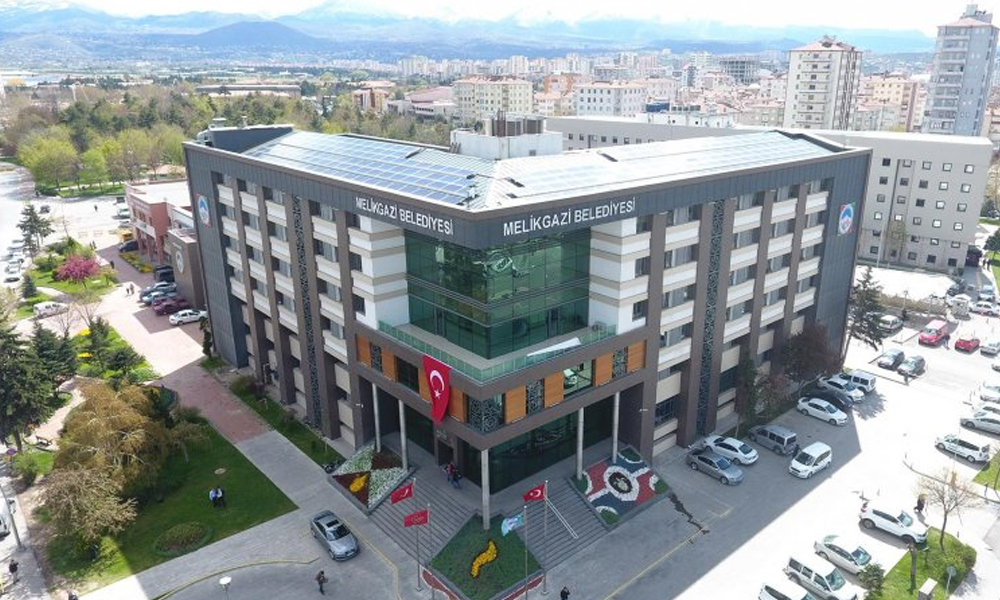 AKP’li başkandan TC ibaresine maliyet kılıfı: ‘Ekleyemeyiz’