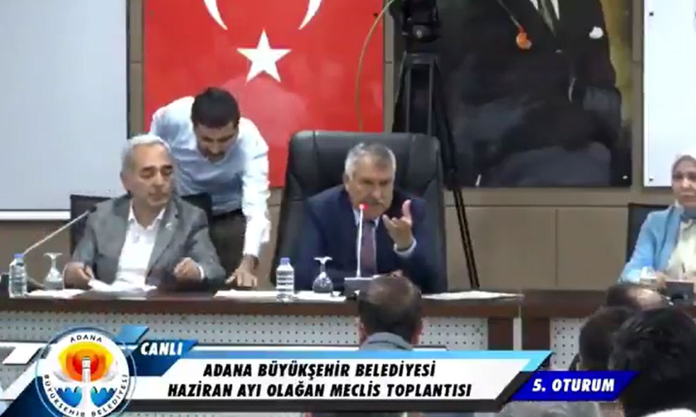 Adana meclis toplantısında Zeydan Karalar: Niye ters ters bakıyon hayırdır?