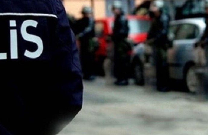 Adana’da sosyal medya operasyonu: 23 kişi hakkında yakalama kararı!
