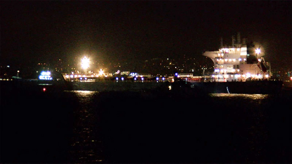 Zeytinburnu açıklarında kargo gemisi ile yakıt tankeri çarpıştı