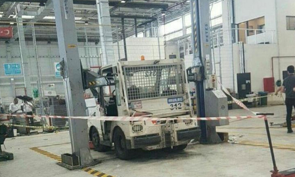 İstanbul Havalimanı’nda araç işçilerin üzerine düştü: Bir kişi yaşamını yitirdi
