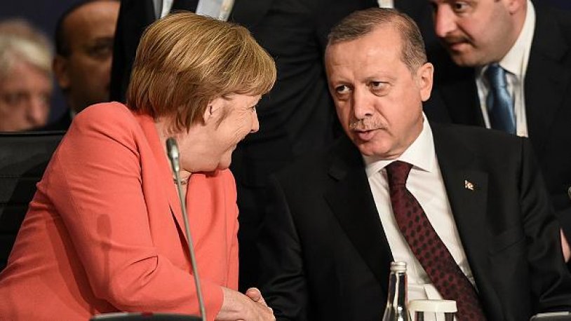 Erdoğan ve Merkel telefonla görüştü: İşte ayrıntılar