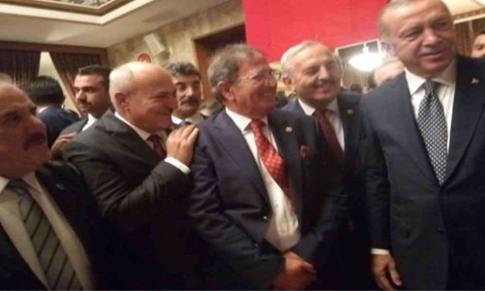 Bahçeli’nin sağlık durumu iddiaları sonrası Erdoğan ve İYİ Partili vekiller arasında dikkat çeken, kahkahalı sohbet