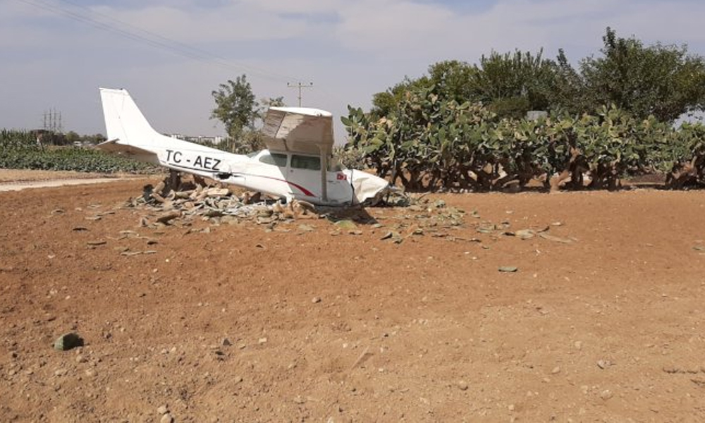 Antalya’da sivil eğitim uçağı düştü