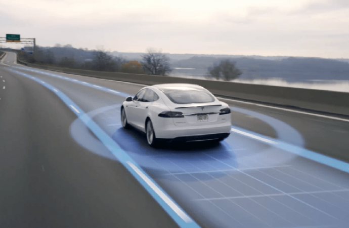 Tesla otonom sürüş özelliği ne kadar olacak?