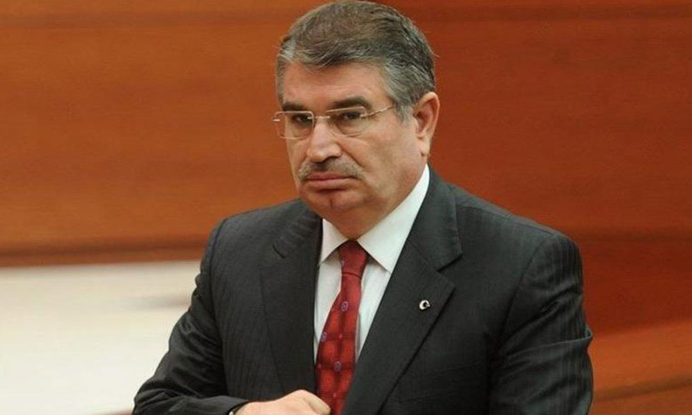 ‘Taklacı Bakan’ İdris Naim Şahin yeniden siyasete döndü! İşte partisi