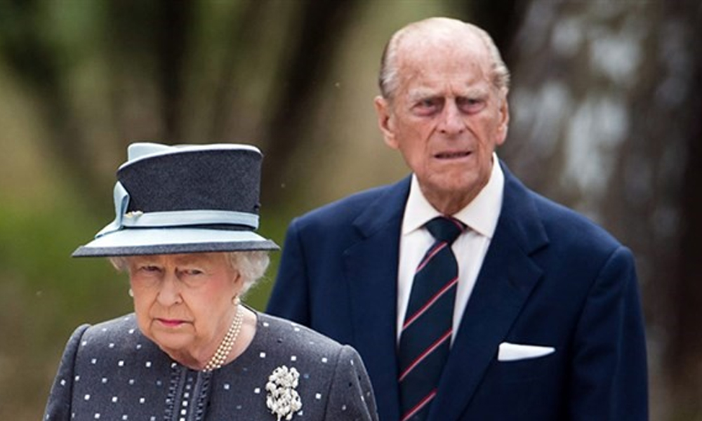 İngiltere Kraliçesi Elizabeth’in eşi Prens Philip hastaneye kaldırıldı