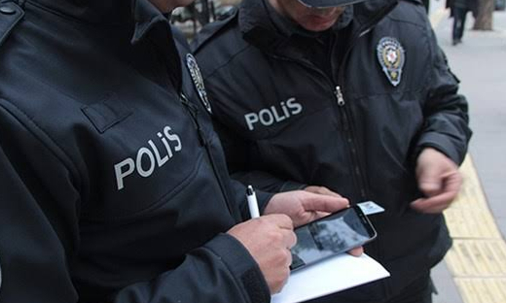 AKP, AYM tarafından iptal edilen güvenlik soruşturmasını kalıcı hale getiriyor