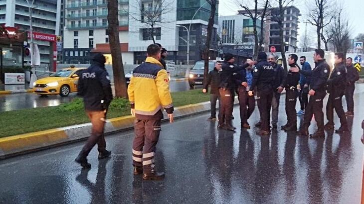Esenyurt’ta taksiciler arasında silahlı kavga! 5 kişi yaralandı