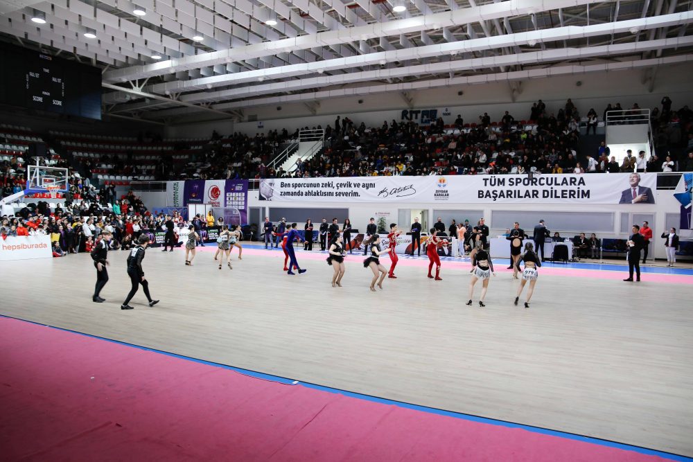 Büyükşehir destekli Salsa Şampiyonası Adana’da yapıldı