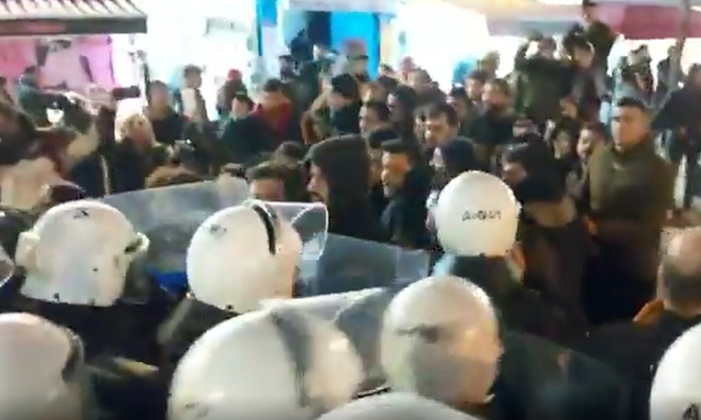 İntihar protestosuna polis müdahalesi!