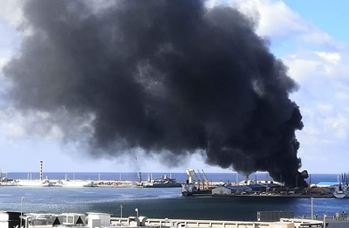 Flaş… Libya’da Türk gemisi vuruldu iddiası