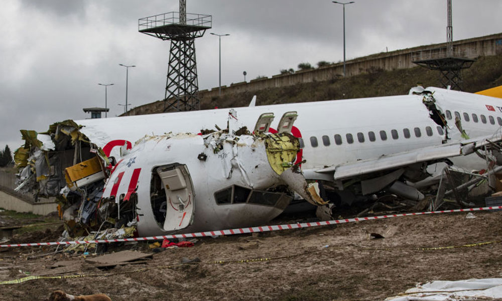 Sabiha Gökçen’deki uçak kazasında 3 kişi hayatını kaybetti… Pilotların bilgisi alınacak