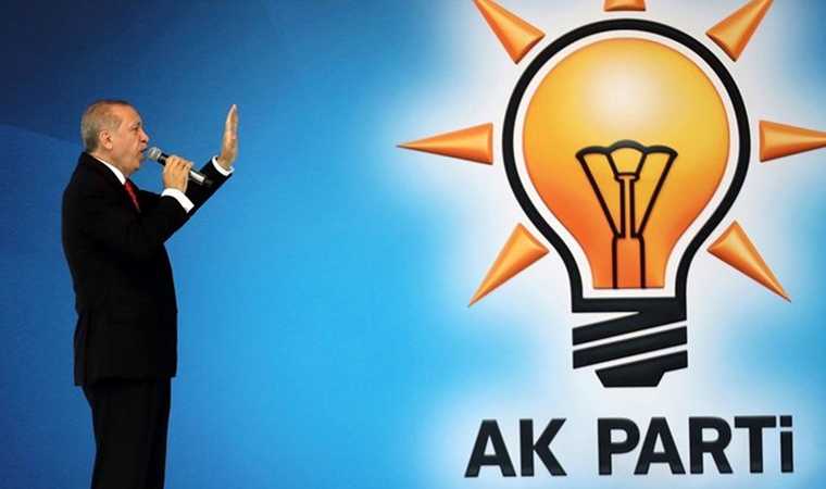 AKP, 12 ilçe başkanının istifasını istedi