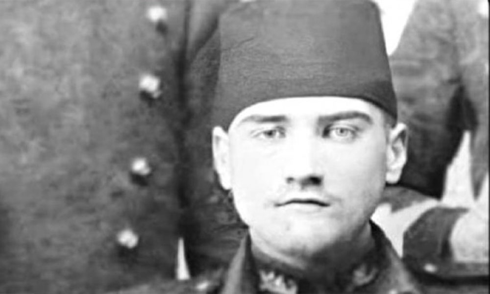 Atatürk’ün bilinen en eski fotoğrafı 121 yıl sonra ortaya çıktı