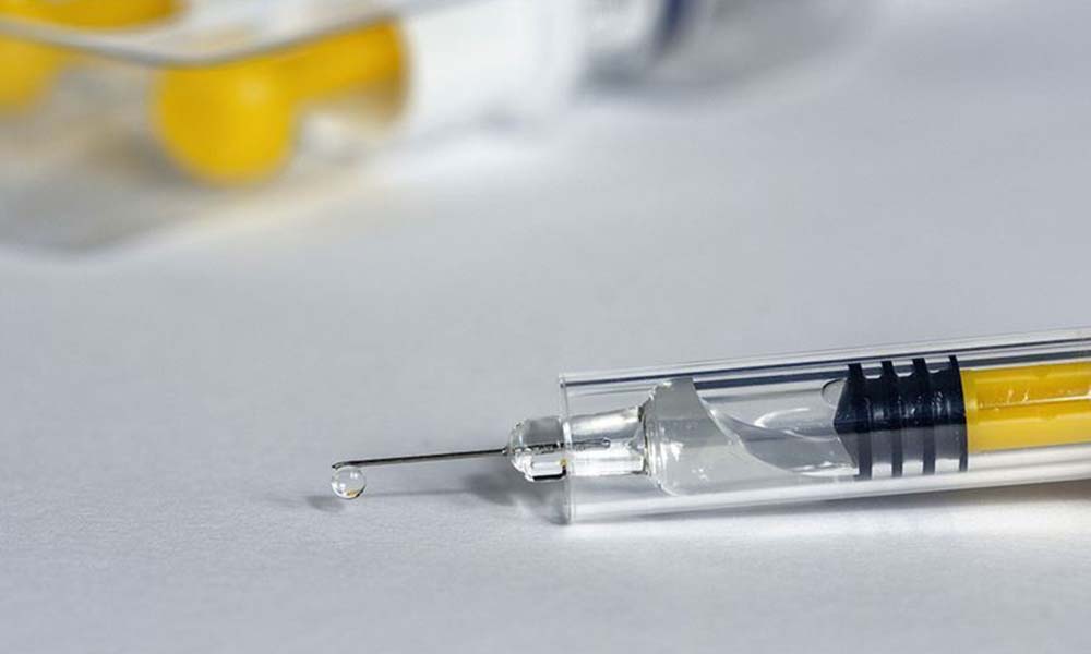 DSÖ’nün Türk yetkilisi açıkladı: Koronavirüs aşısı ilk kimlere yapılacak?