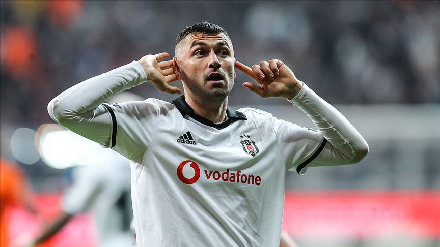 Burak Yılmaz Beşiktaş’tan ayrılıyor mu? Kulüpten açıklama geldi