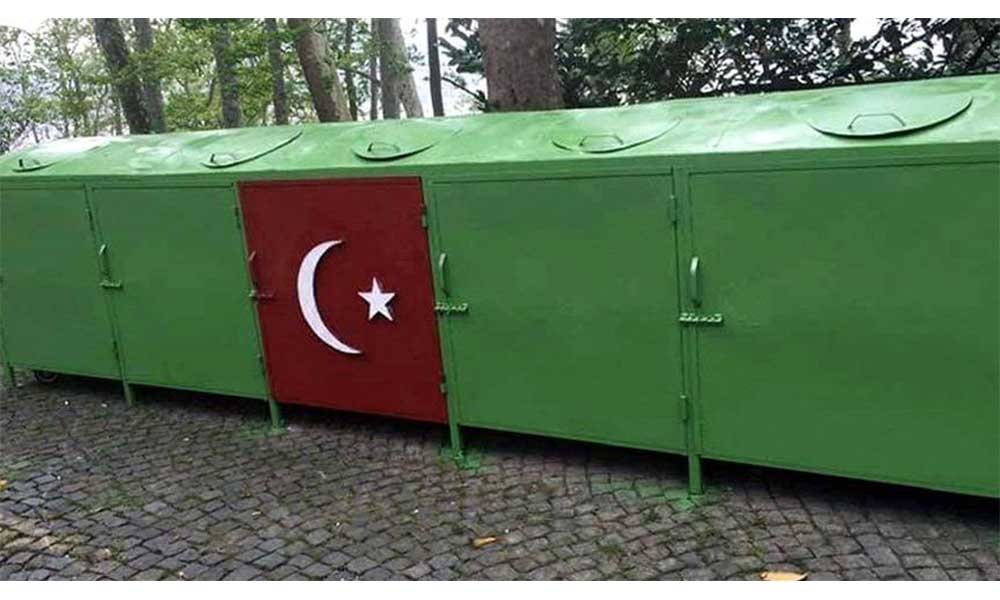 AKP’li belediye Türk Bayrağı’nı çöp kutusuna koydu