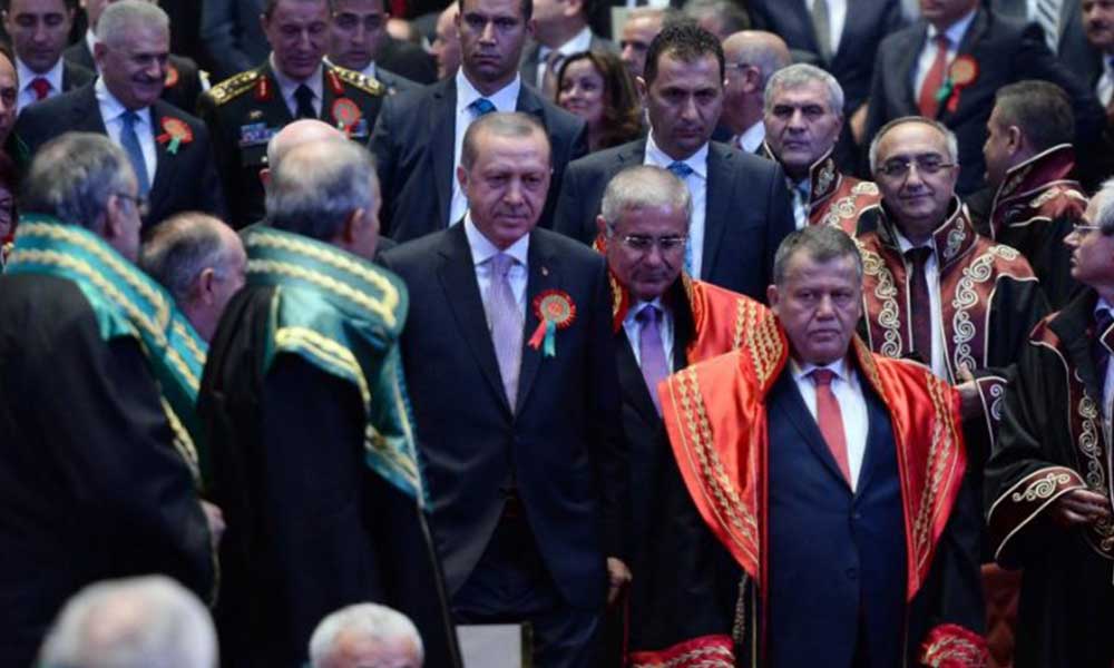 AKP’de büyük kriz… Grup başkanvekili ‘çoklu baro’ teklifine karşı çıktı