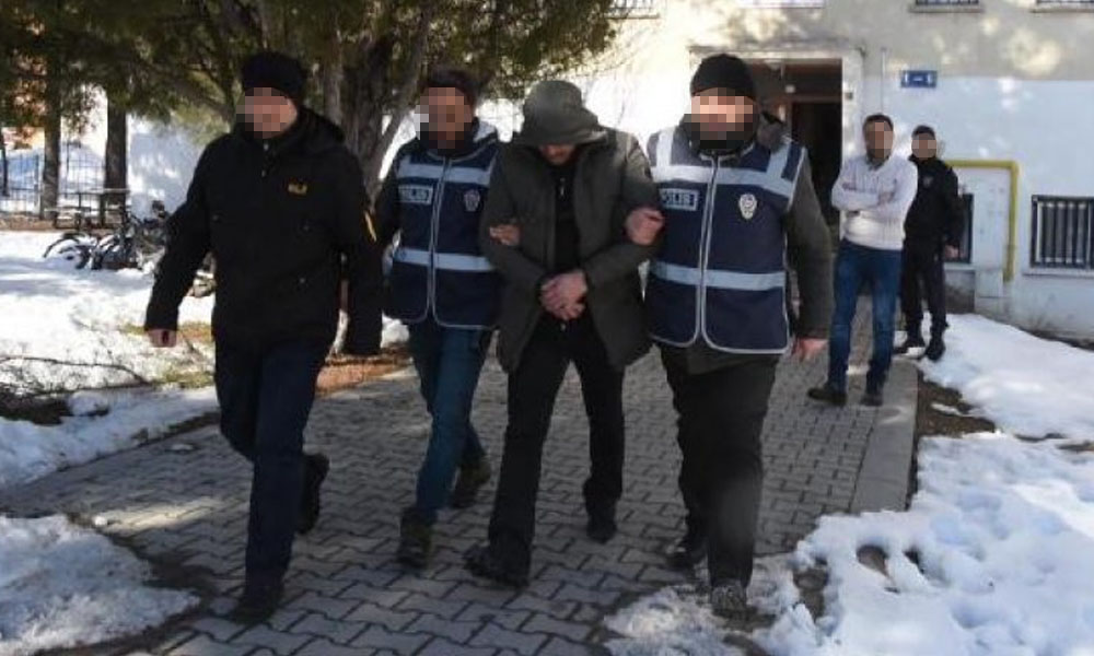 Hülya Avşar’ın evini soyan hırsız cezaevinde hayatını kaybetti