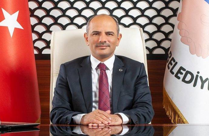 Körfez Belediye Başkanı Şener Söğüt, koronavirüse yakalandı