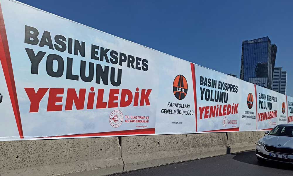 CHP İstanbul Milletvekili karayollarındaki pankartları eleştirdi! ‘Rol çalıyolar’