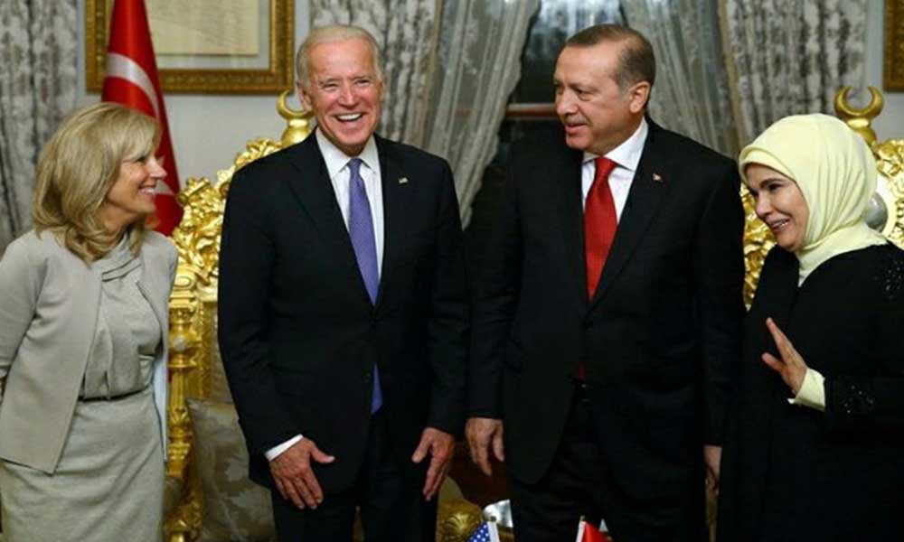 Erdoğan’ın ekmeğine aylar sonra “servis edilip” sürülen Joe Biden yağı